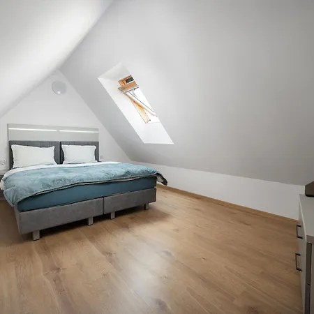 Apartament Róża Bałtyku - I B *